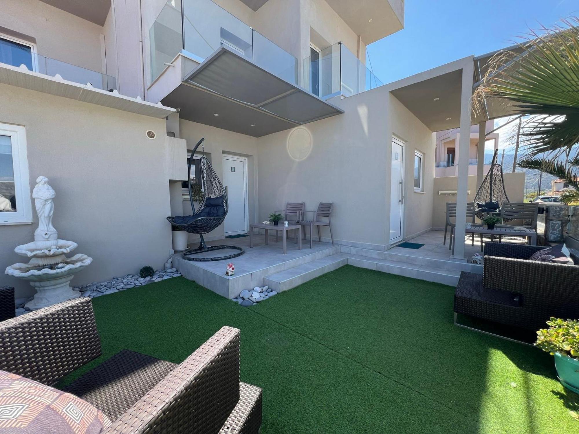 מאליה Sea View Apts & Suites By Pachiplex מראה חיצוני תמונה